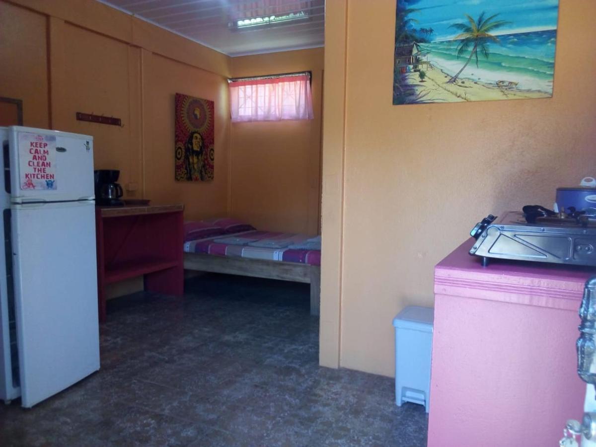 Hotel One Love Puerto Viejo Puerto Viejo de Talamanca Esterno foto